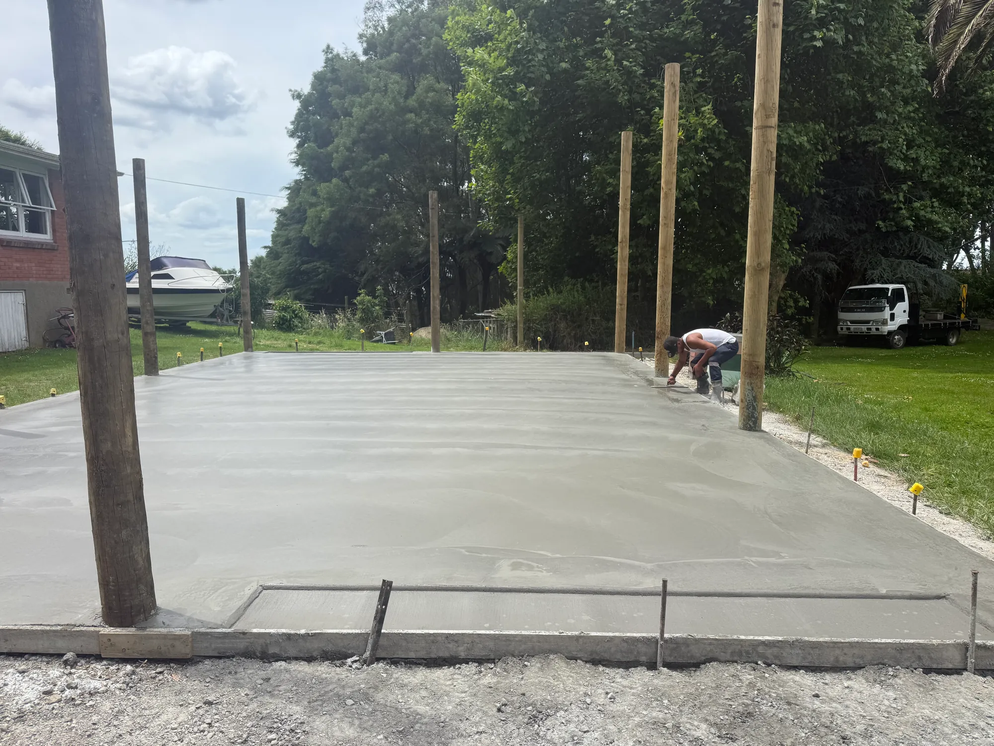 Large residential concrete driveway slab completed by JRM Concreting